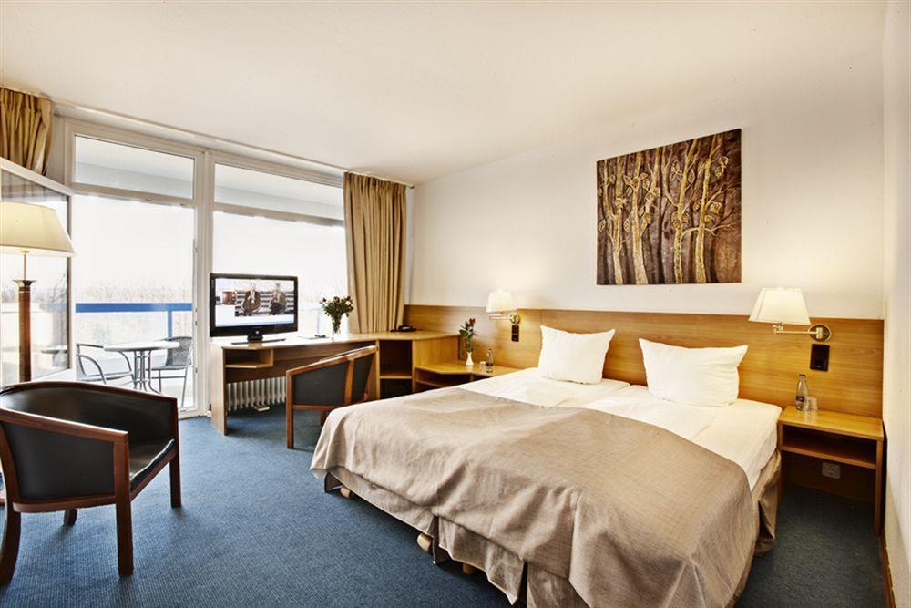 Hotel Ploener See By Tulip Inn Bagian luar foto