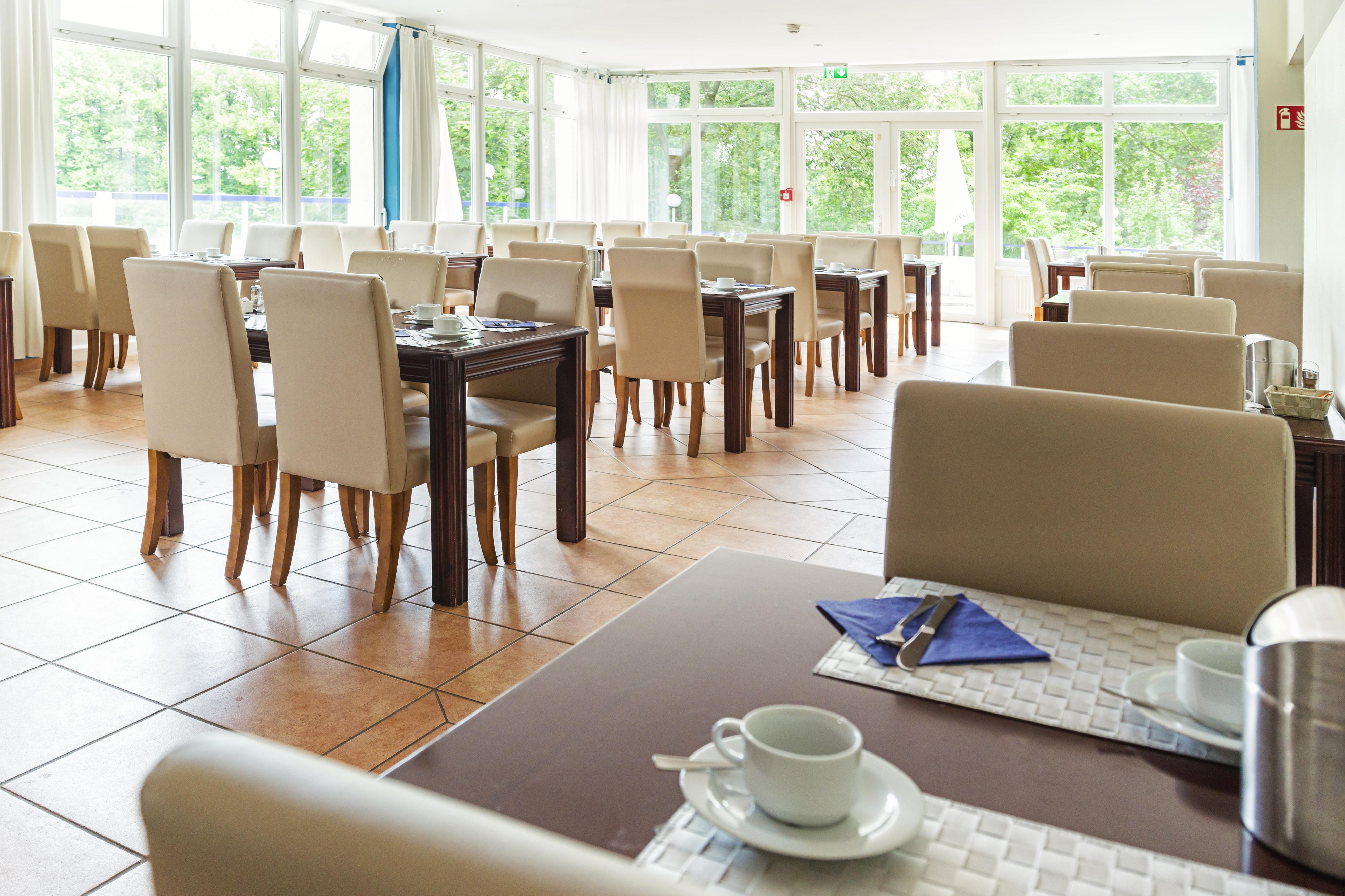 Hotel Ploener See By Tulip Inn Bagian luar foto