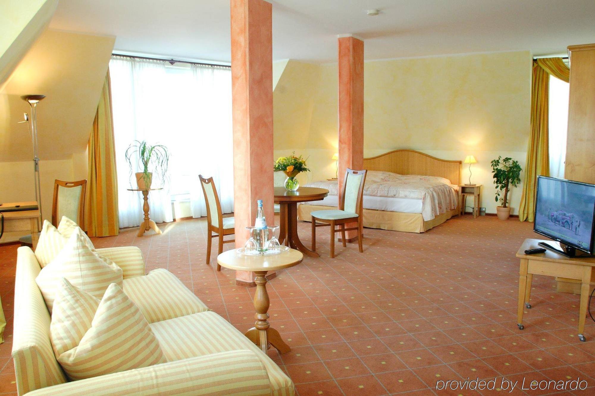 Hotel Ploener See By Tulip Inn Bagian luar foto